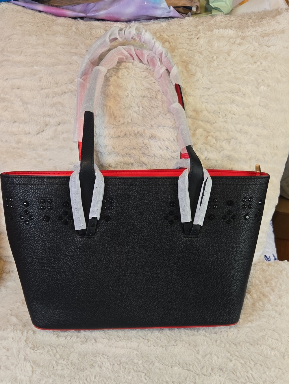 NWT Tutilo New York Laser Cut Shoulder Bag & Matching Wristlet Black Red